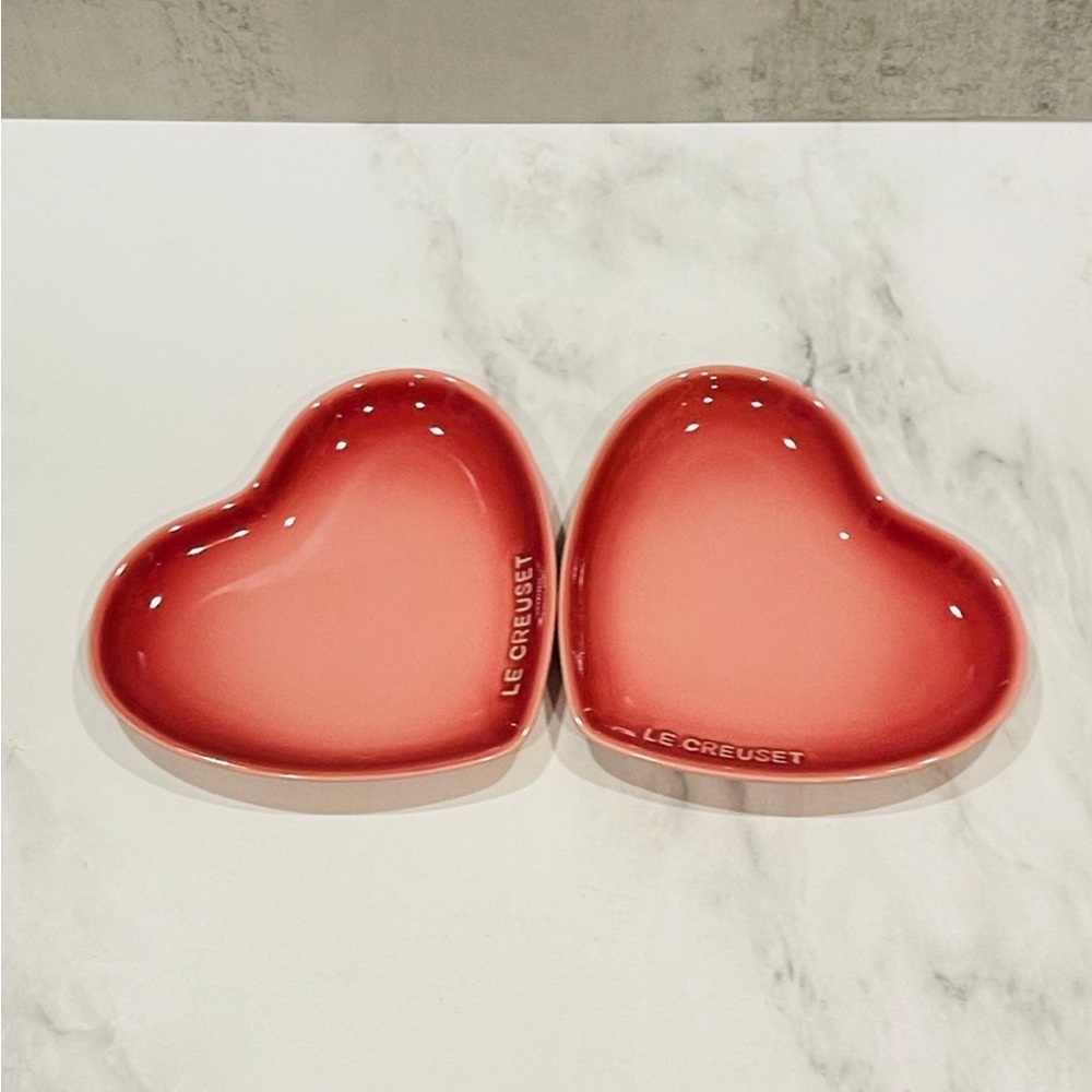 Le Creuset Heart-Shaped Plates Set of 2
